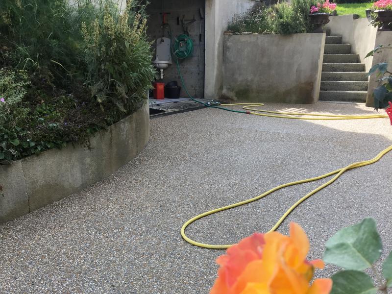 Image Réalisation d'une descente de garage en béton désactivé dans le Calvados