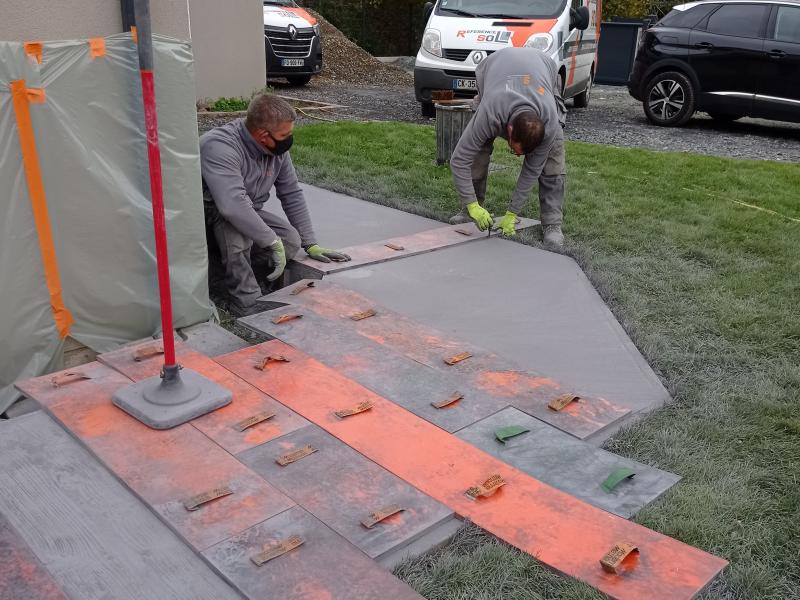 Chantier pour du béton imprimé en Normandie 