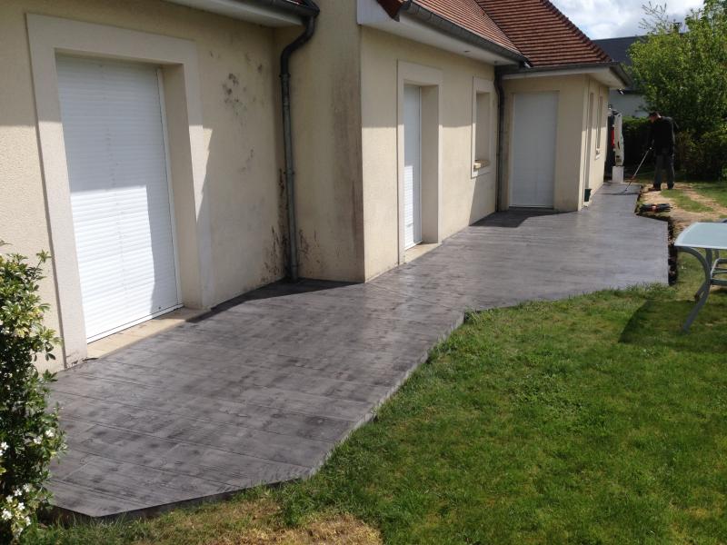 Image Réalisation d'une terrasse en béton imprimé par Référence Sol dans le Calvados